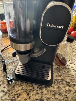 Cuisinart - Grind & Brew Single-Serve Coffeemaker - Black used briefly