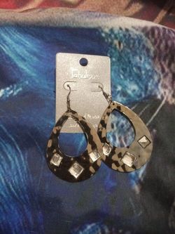 Earrings Brand New Never Worn
