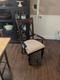Dining room chairs, 6