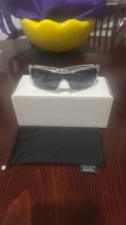 Authentic Oakley Batwolf/ clear frame /aftermarket black iridium in EUC
