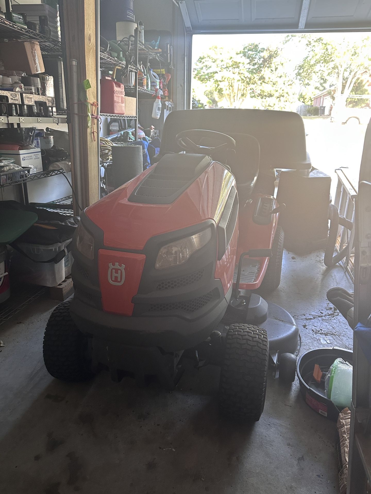 Used Husqvarna YTH Series Riding Lawnmower