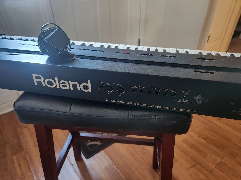 Roland Keyboard 