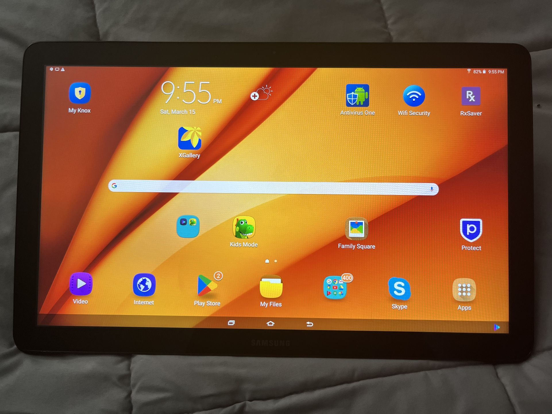 Samsung Galaxy View 18.4” Tablet (new) w/case