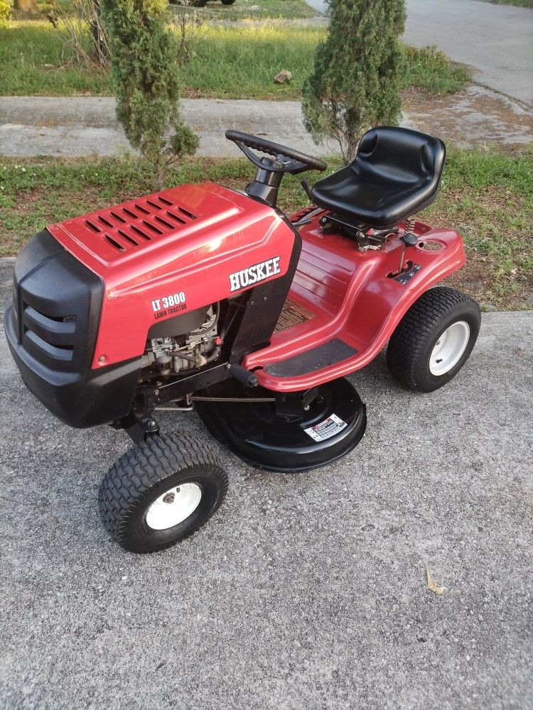 Huskee 38" Riding Lawnmower Fully Serviced With New Blades $950