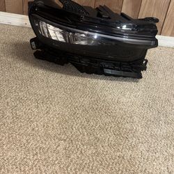 2021 2022 2023 Jeep Grand Cherokee Right Passenger Full LED Black Headlight OEM