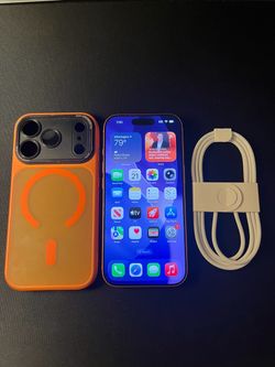 iPhone 17 Pro (Unlocked) Bundle