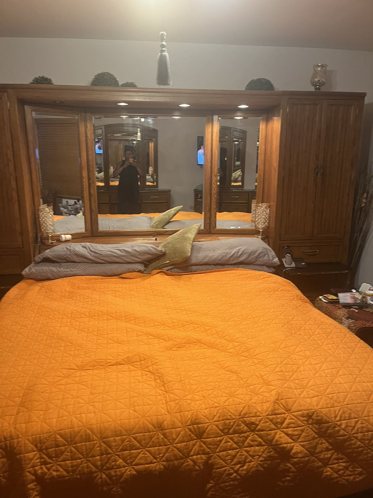 King Thomasville Armoire Mirrored Headboard Set With Matching Dresser