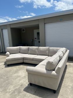 Havertys sectional couch