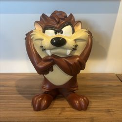 Rare Vintage Tasmanian Devil Statue. Warner Bros Animation