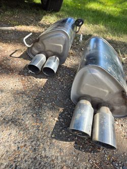 Set of mufflers