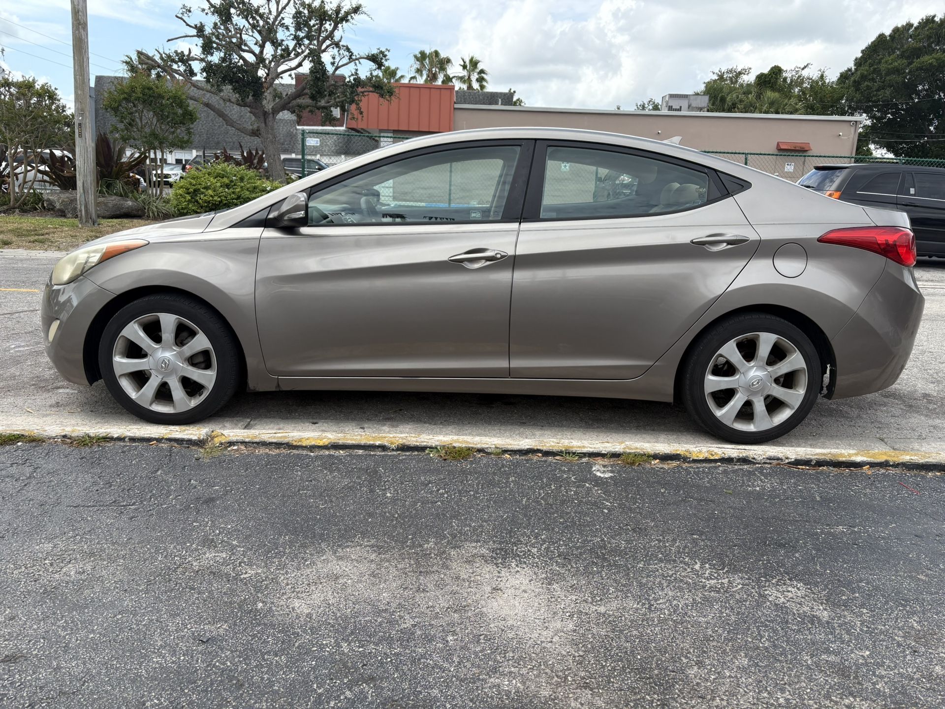 2012 Hyundai Elantra