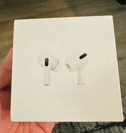 AirPods
