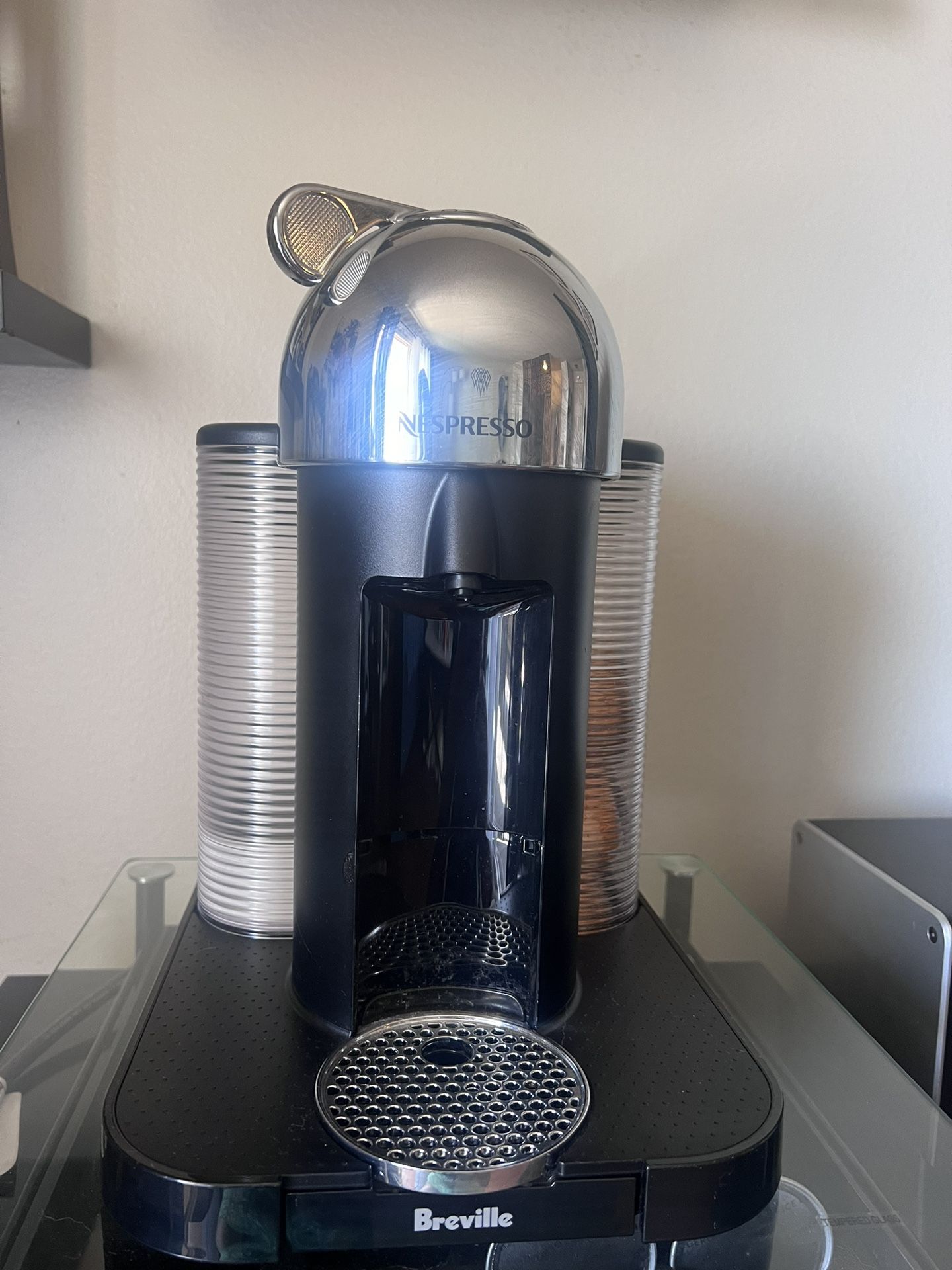 Nespresso Vertuo Coffee and Espresso Machine by Breville,5 Cups, Chrome