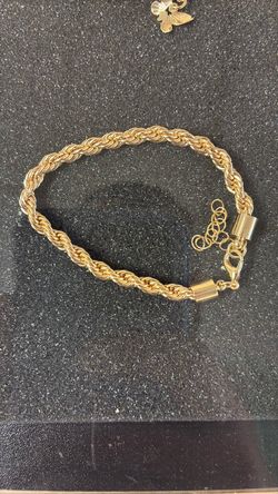 Gold Tone Rope Chain Bracelet