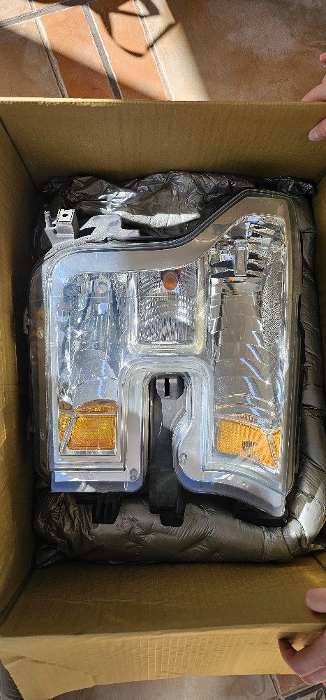 2015/2017 F 150 Headligth