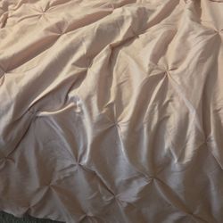 Dorm Room Twin XL PINK comforter