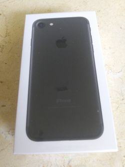 IPhone 7 32GB Cricket New in sealed box