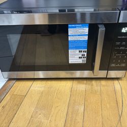 Brand New microwave