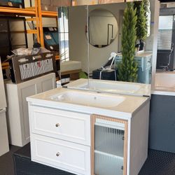 New 32” Black or White Floating Bathroom with Sink & Medicine Cabinet 