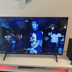 Lg 43 Inch Smart Tv Had It For Less Than 6 Months Great Condition