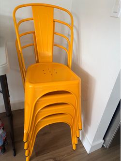 High quality Metal Dining Chairs Set of 4, for Indoor/Outdoor, Yellow