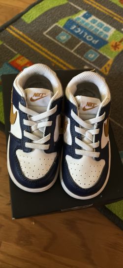 Nike Dunks 