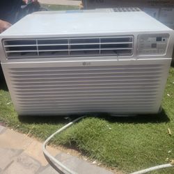 Cool down your desired space with this 11,800 BTU Air Conditioner; Stay comfortable with this LG Air Conditioner that cools up to 530 square feet ...
