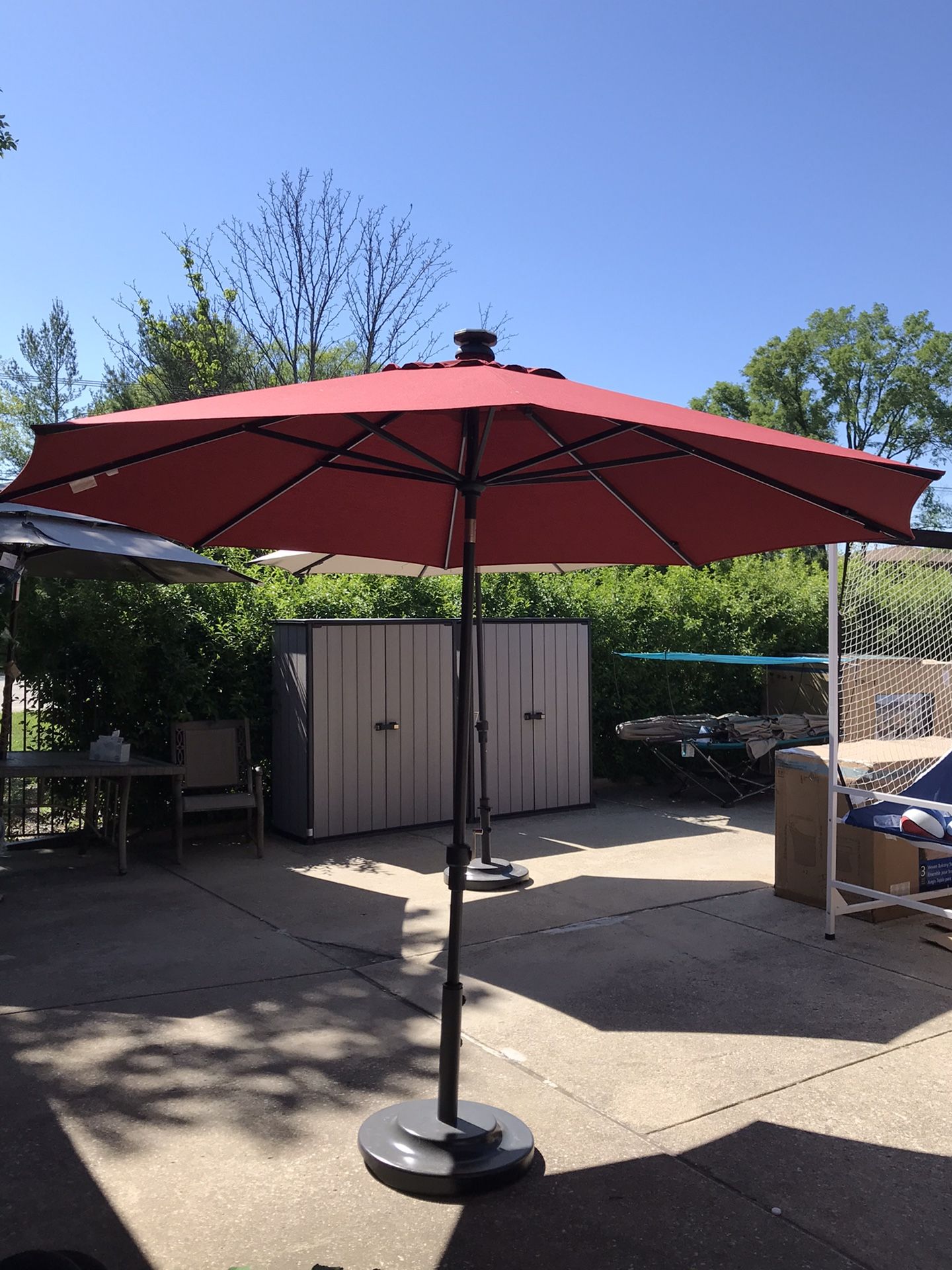 40 SOLAR LED LIGHTS up to 8 hrs. 10’ ft Umbrella Proshade Auto Tilt