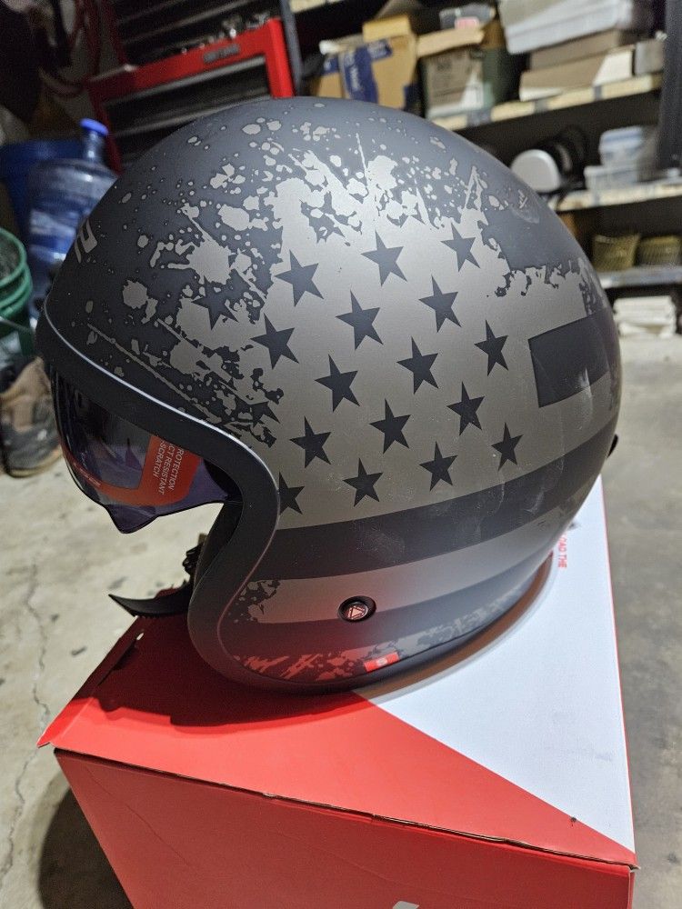 3/4 Motorcycle Helmets