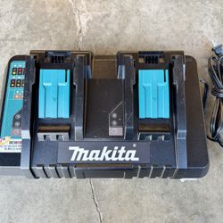 Makita 18V Lithium-Ion Dual Port Rapid Optimum Charger
