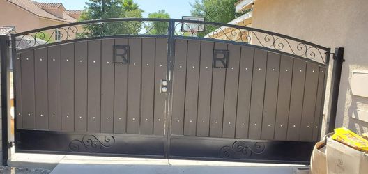Custom RV Gates