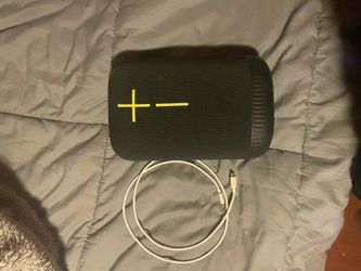 Ultimate Ears EPICBOOM Portable Bluetooth speaker