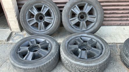 Chevy Silverado 20 inch aluminum rims 6 on 5.5 inches