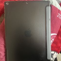 Ipad 8th gen space gray (refurbished) 