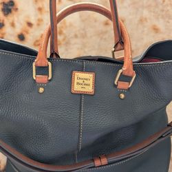 Dooney & Bourke Handbag/ Purse