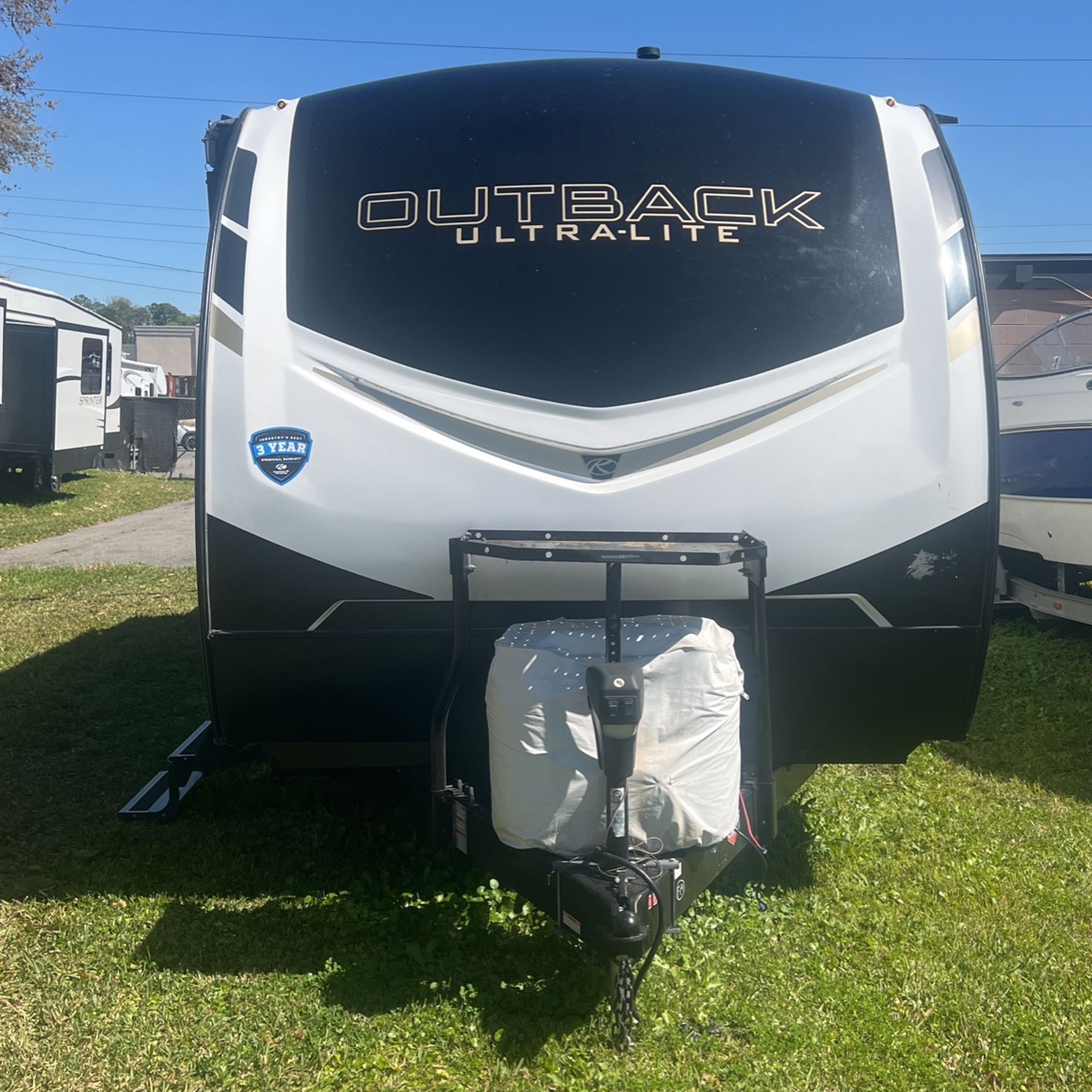 2021 Keystone Outback Ultra Light Exterior White Interior Beige