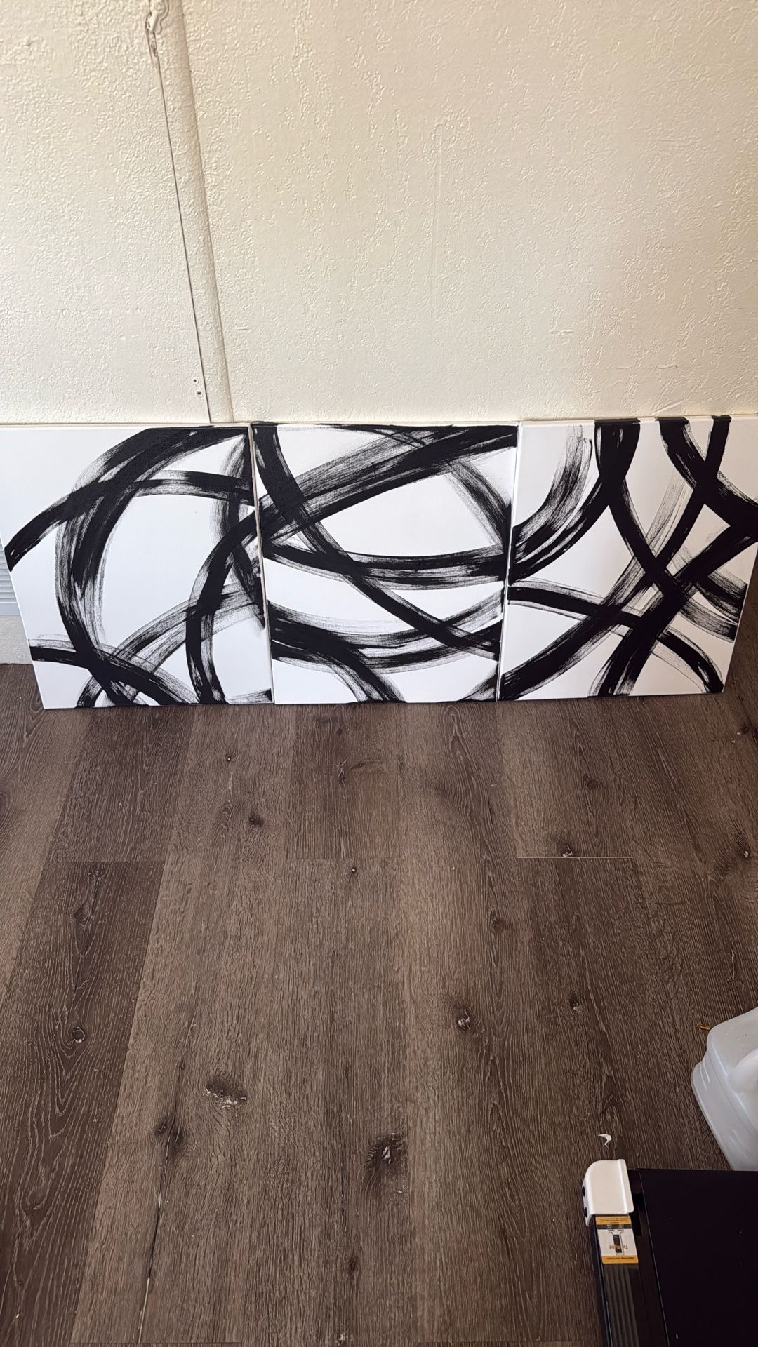Black & White Wall decor