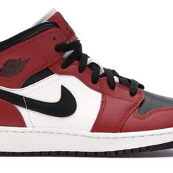 Nike Jordan 1 Mid Chicago Size 6.5 Youth New 