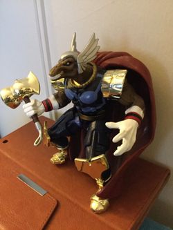 Beta Ray Bill Marvel Comics character / Posable collectors item very cool with cape and accessories 😎👍