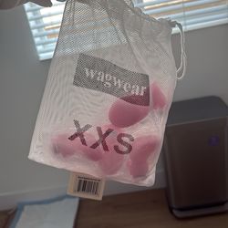 Wagwear dog shoes xxs