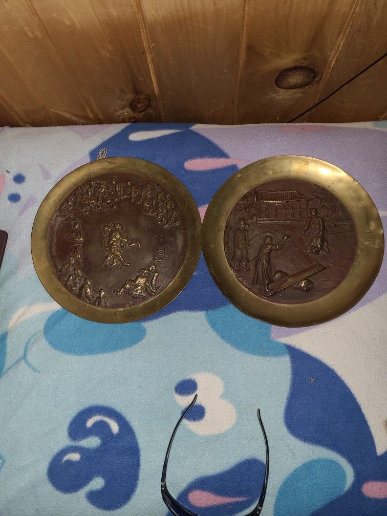 Antique Solid Heavy Brass Molded Plates/hammered
