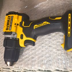 DeWalt atomic