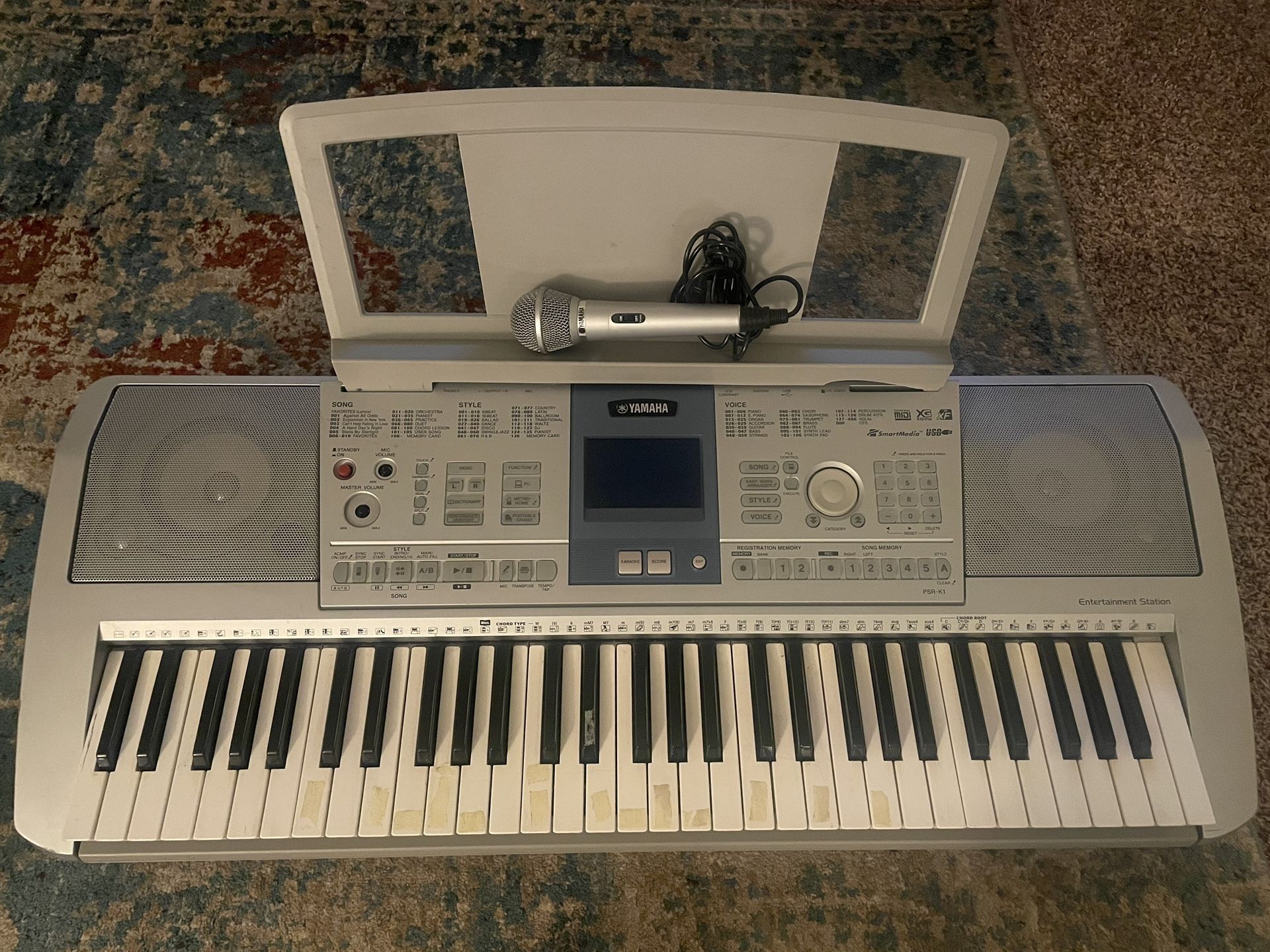 Yamaha PSR-K1 Keyboard Entertainment Station With Mic