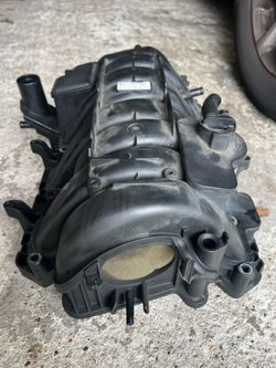 Dodge Charger RT Intake Manifold