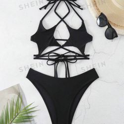 Star Shaped Halter Top And Triangle Bottom Bikini Swimsuit Set