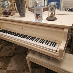 Kimball Viennese Classic Piano