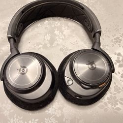 Steelseries Arctis Nova Pro Wireless