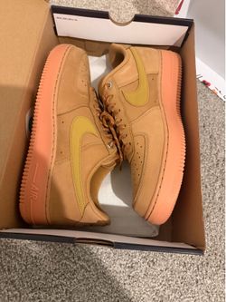 Men’s shoes 9.5