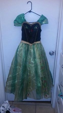 Disney Ana costume size 9/10