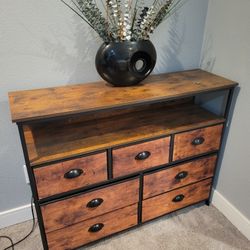Like New Small 7 Drawer Wood And Fabric Drawer Clothes Dresser Storage Unit